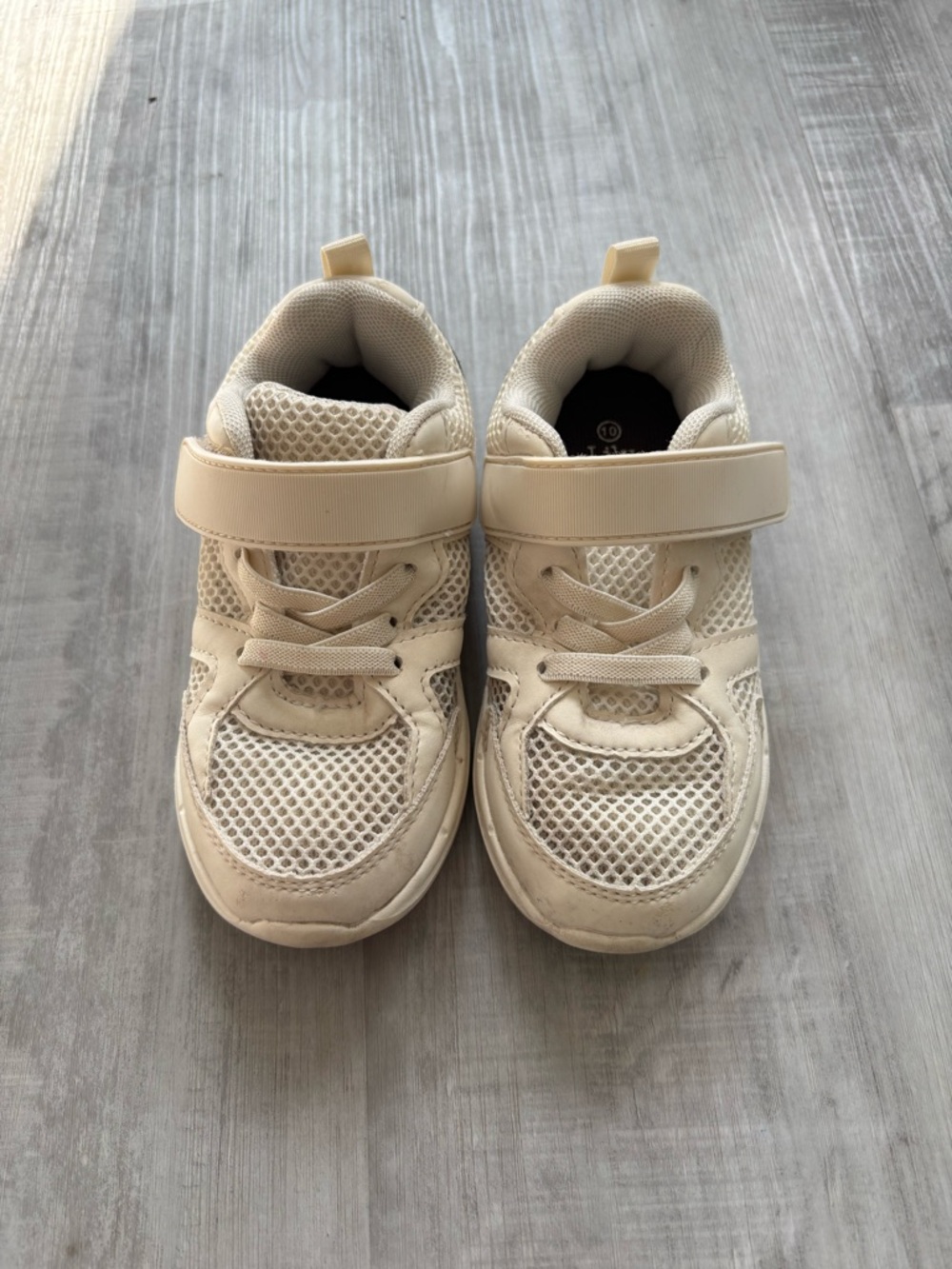 Lily & Dan Kids Mesh Athletic Sneakers with Velcro Strap